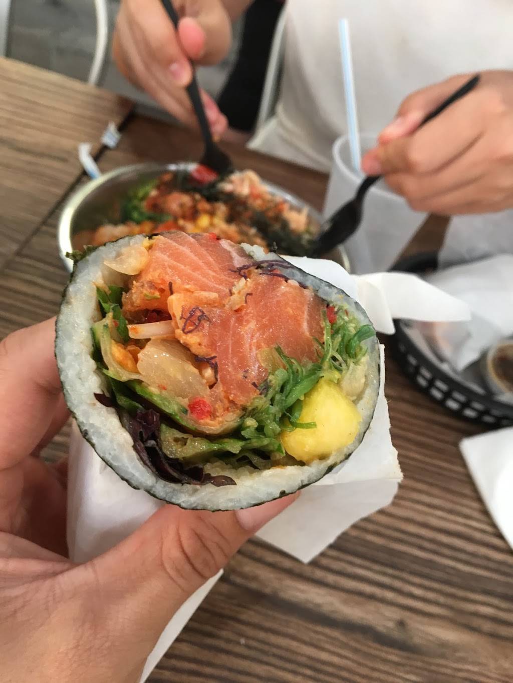 Pokii Eatery | restaurant | 12153 Katy Fwy, Houston, TX 77079, USA | 8322303480 OR +1 832-230-3480