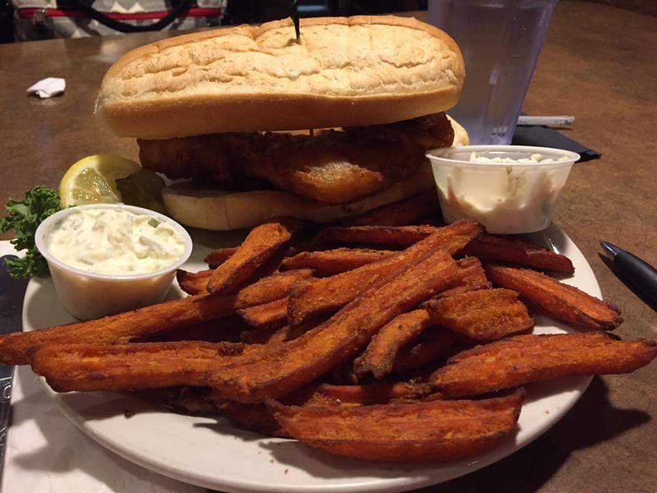 Doubledays Grill & Tavern | restaurant | 199 E Alex Bell Rd, Centerville, OH 45459, USA | 9374364666 OR +1 937-436-4666