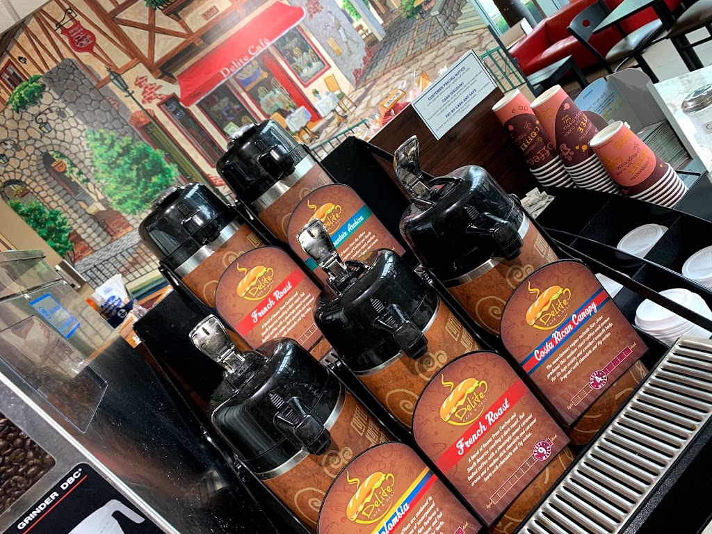 Delite Café & Deli | cafe | 3135 Caniff St, Hamtramck, MI 48212, USA | 3133054244 OR +1 313-305-4244