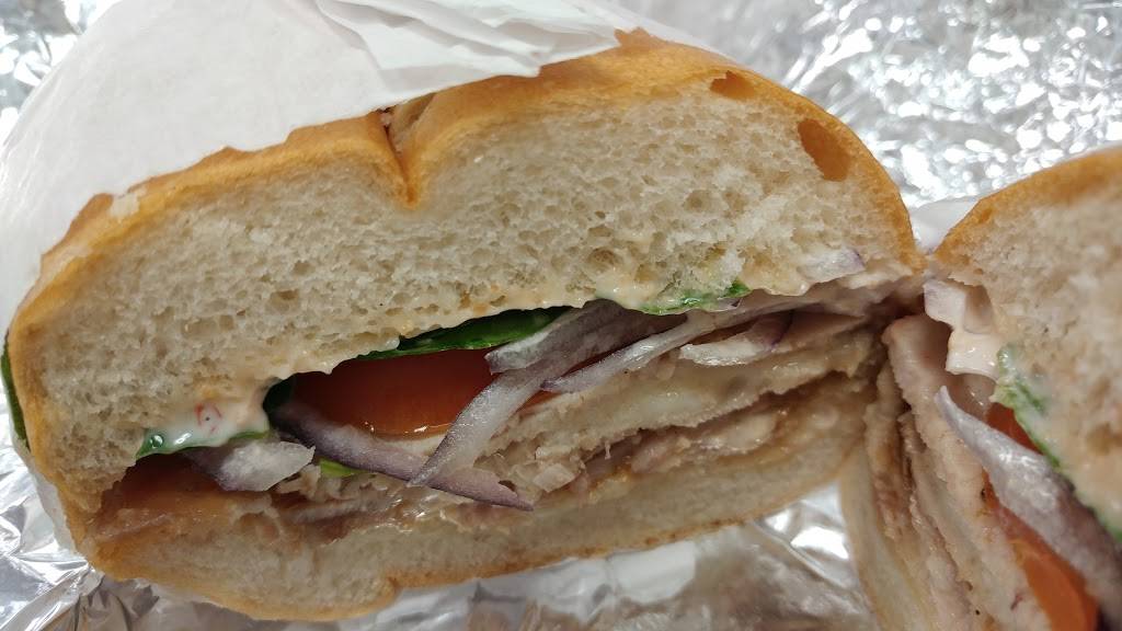 Luigis Italian Delicatessen | restaurant | 2709 Clayton Rd, Concord, CA 94519, USA | 9258252030 OR +1 925-825-2030