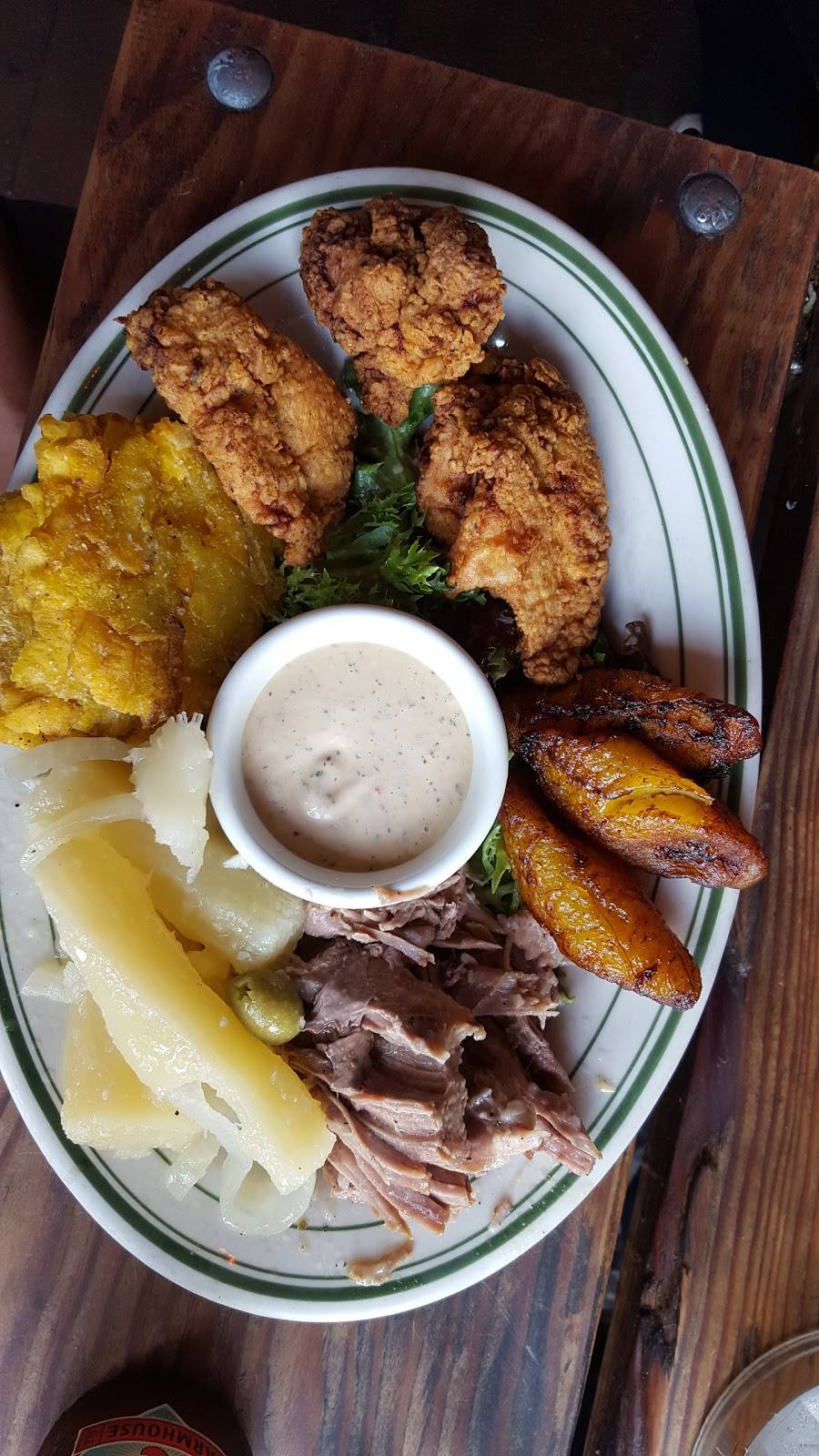 Parada 22 | restaurant | 1805 Haight St, San Francisco, CA 94117, USA | 4157501111 OR +1 415-750-1111