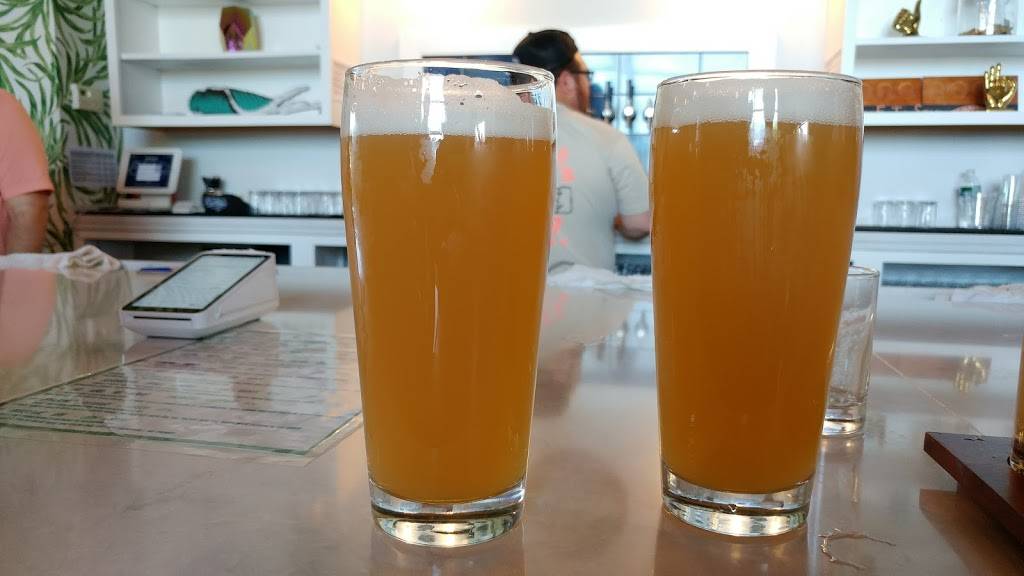 Secatogue Brewing Company | restaurant | 375 Union Blvd, West Islip, NY 11795, USA | 6312288914 OR +1 631-228-8914