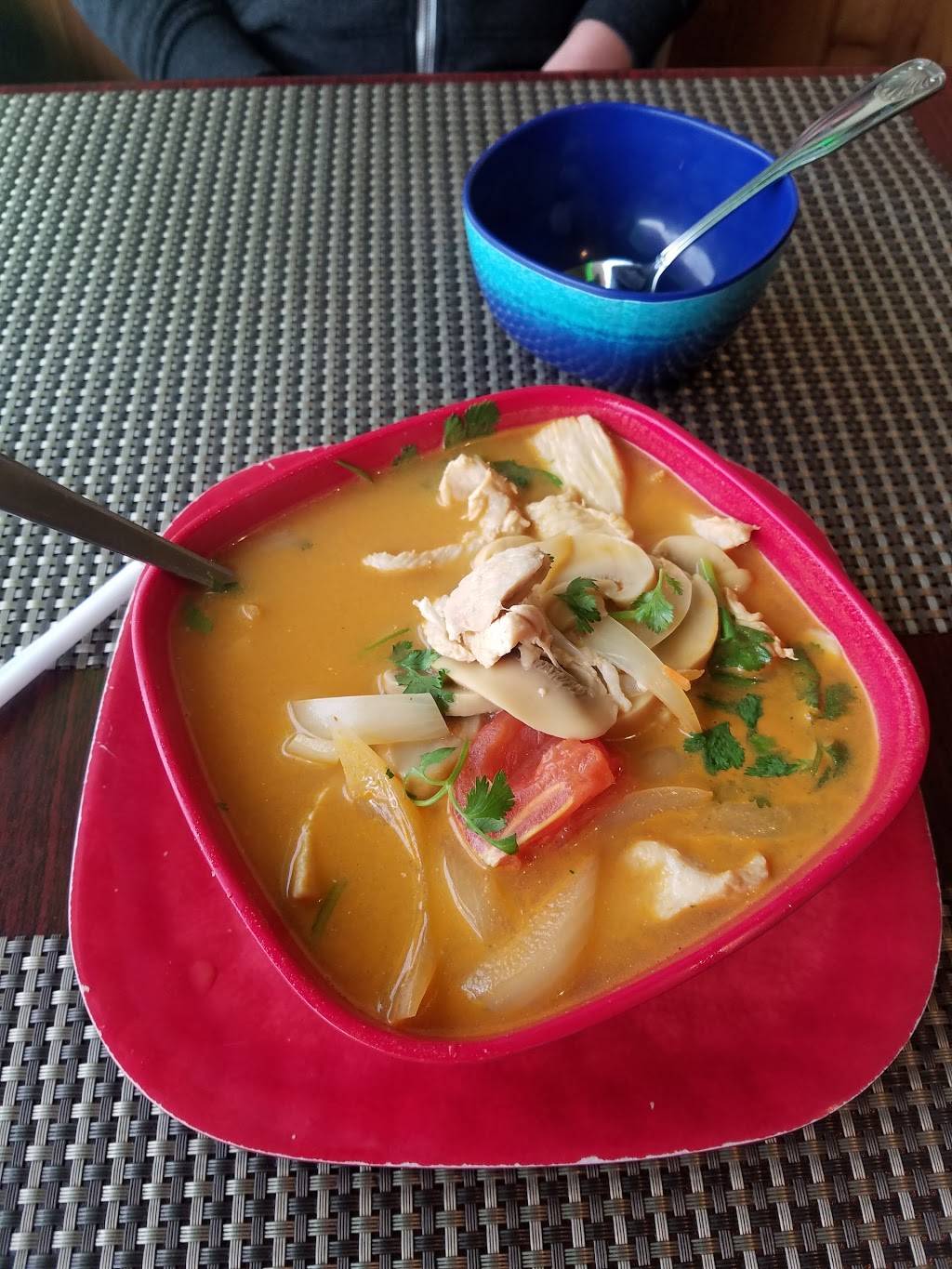 Smile of Siam Thai Restaurant | restaurant | 805 W Jefferson St J, Shorewood, IL 60404, USA | 8157250777 OR +1 815-725-0777