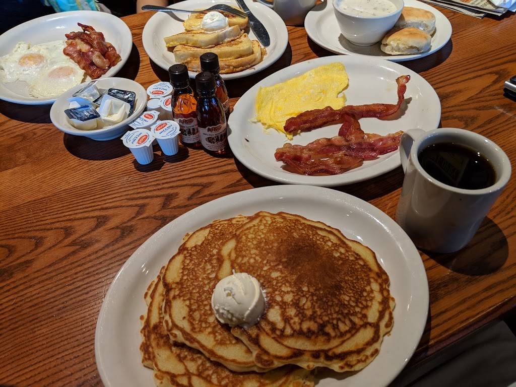 Cracker Barrel Old Country Store | restaurant | 1855 W Diehl Rd, Naperville, IL 60563, USA | 6307786699 OR +1 630-778-6699