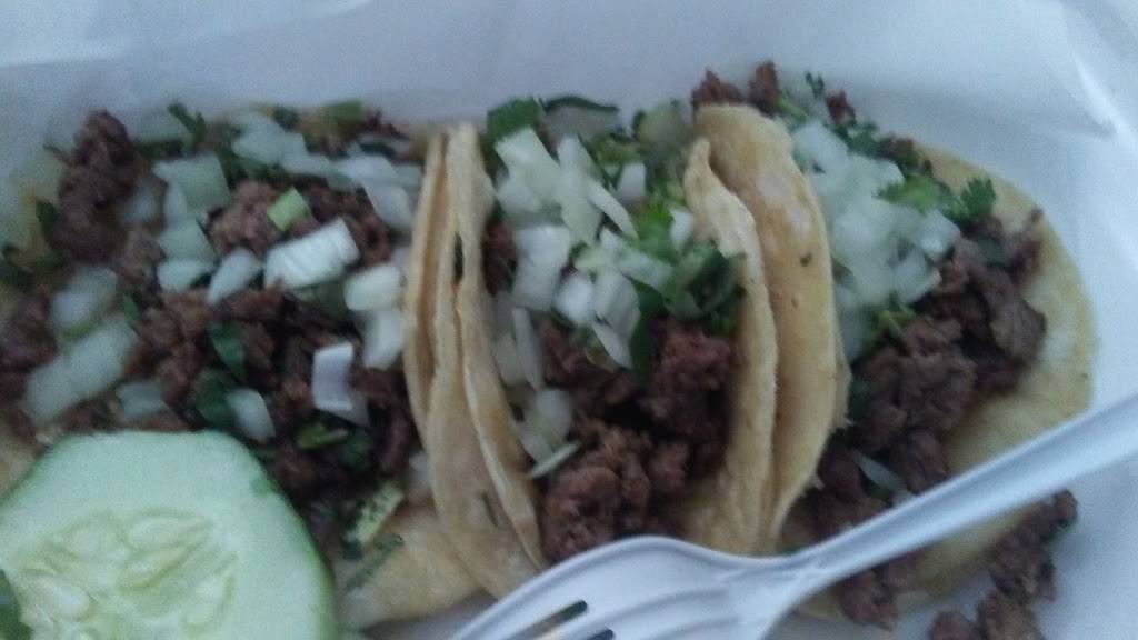 El Huaracha Veloz Taco Stand | restaurant | W Broad St & North Wheatland Avenue, Columbus, OH 43204, USA | 6142722788 OR +1 614-272-2788