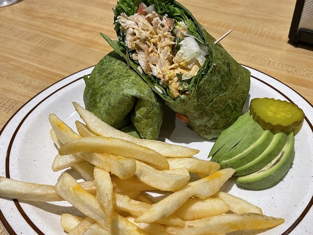 K Town Cafe | restaurant | 2324 18th St, Kenosha, WI 53140, USA | 2627640024 OR +1 262-764-0024