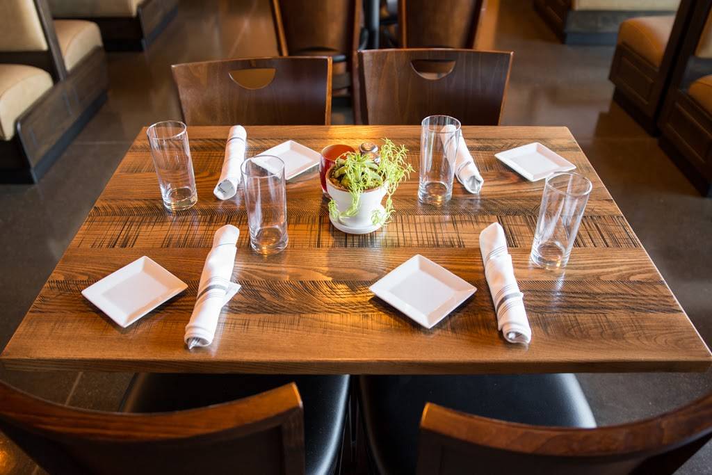 Convivio Italian Artisan Cuisine | restaurant | 11529 Spring Mill Rd #300, Carmel, IN 46032, USA | 3175644670 OR +1 317-564-4670