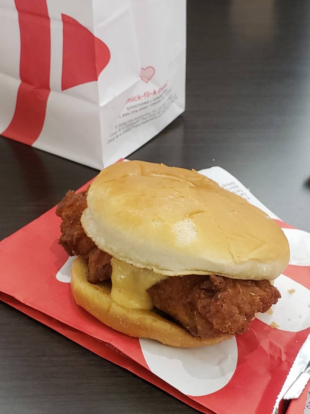 Chick-fil-A | restaurant | 75 Middlesex Turnpike Store 2110, Burlington, MA 01803, USA | 7812722110 OR +1 781-272-2110