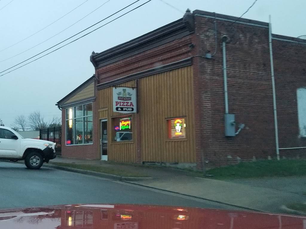 Pit Stop Pizza & Pub | restaurant | 1148 7th St, Virgilina, VA 24598, USA | 4345854000 OR +1 434-585-4000