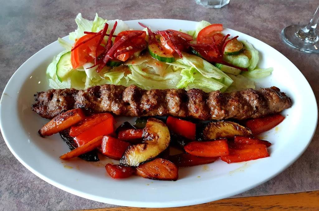 Friends Food House | restaurant | 591 The Queensway S, Keswick, ON L4P 2G3, Canada | 9054767778 OR +1 905-476-7778