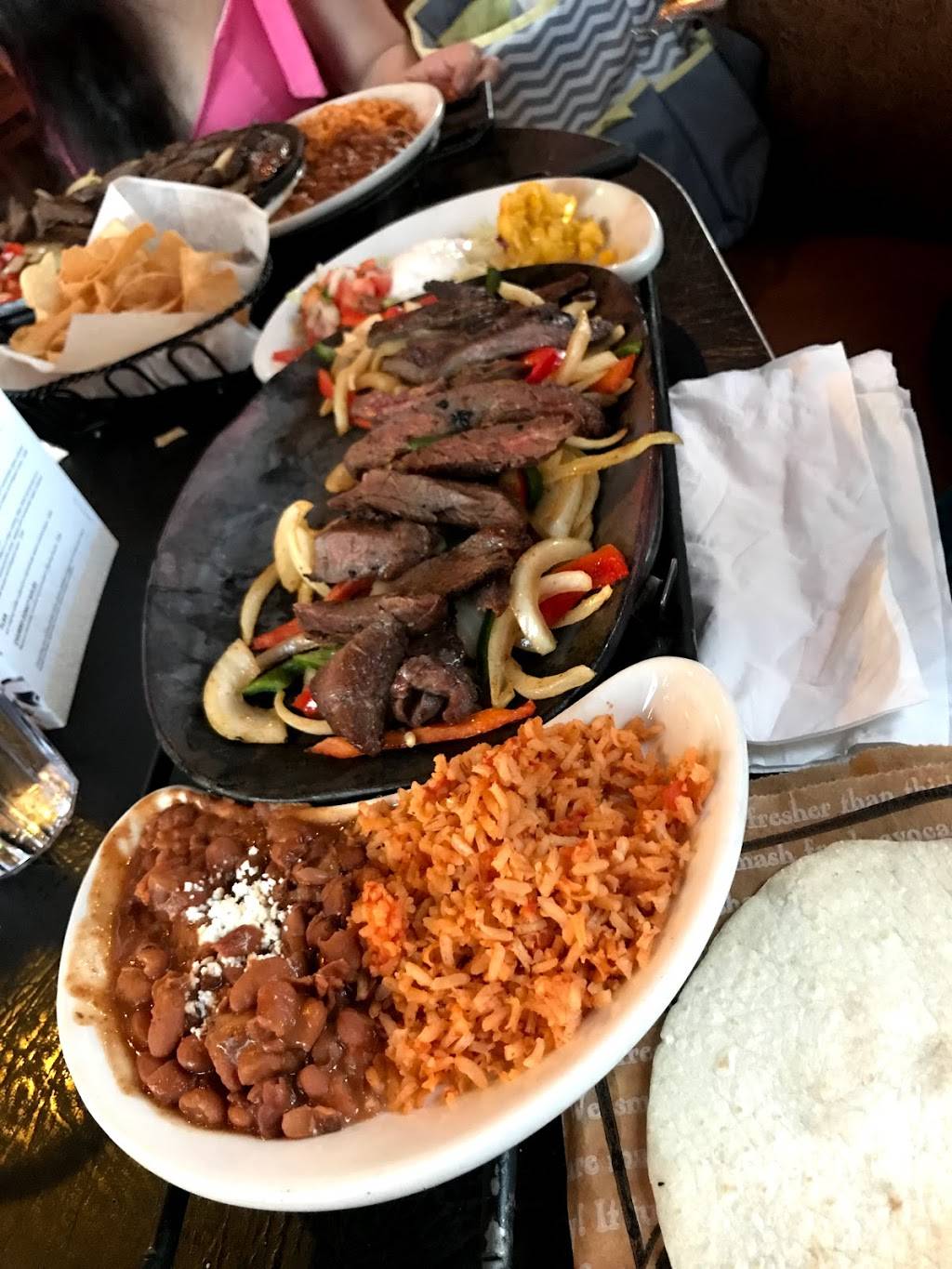 Chevys Fresh Mex | restaurant | 1919 Douglas Blvd, Roseville, CA 95661, USA | 9167849587 OR +1 916-784-9587
