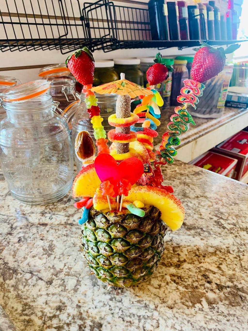 La Victoria Paleteria Ice Cream Shop & Restaurant | restaurant | 155 W Cowboy Way, LaBelle, FL 33935, USA | 8636747146 OR +1 863-674-7146