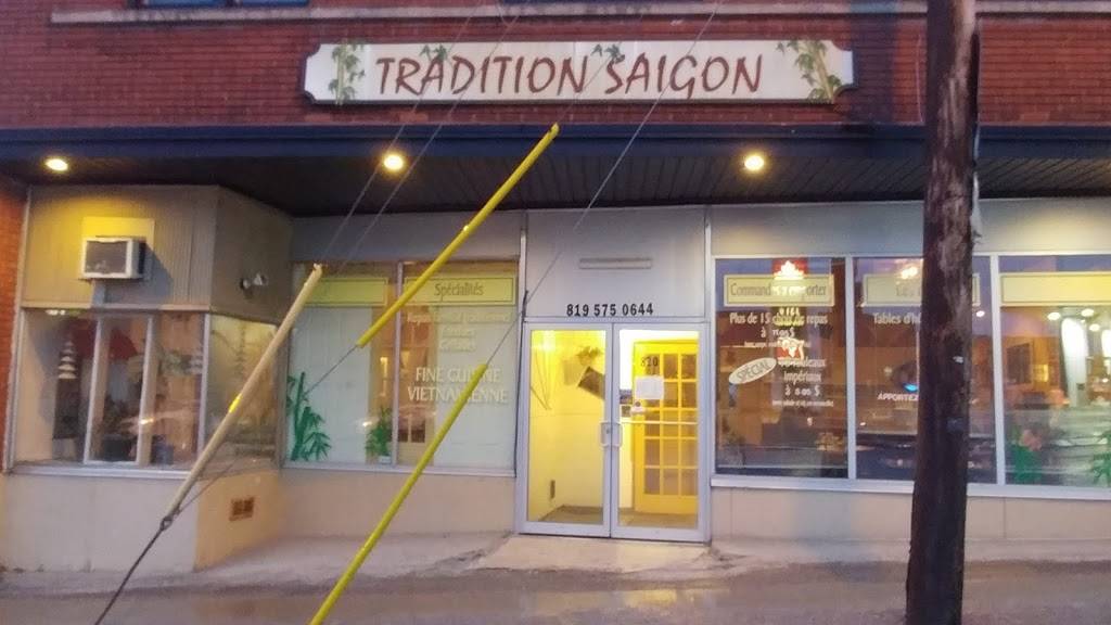 Restaurant Tradition Saigon | restaurant | 820 Rue Belvédère S, Sherbrooke, QC J1H 4B8, Canada | 8195750644 OR +1 819-575-0644