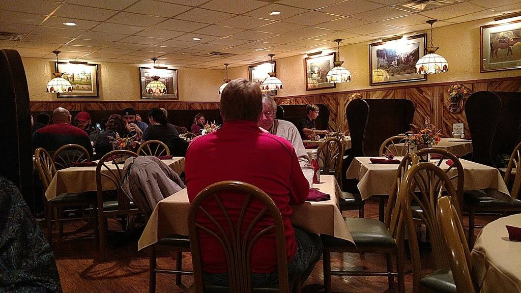 The Big Steer Restaurant and Lounge | restaurant | 1715 Adventureland Dr, Altoona, IA 50009, USA | 5159676933 OR +1 515-967-6933