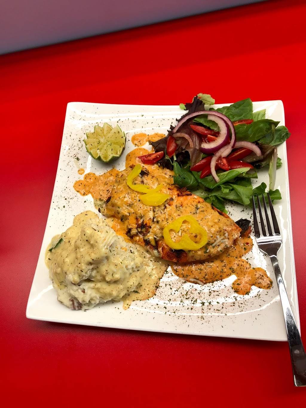 New York Kitchen | restaurant | 1205 E Locust St, Davenport, IA 52803, USA | 5638885593 OR +1 563-888-5593