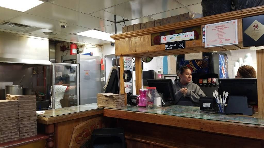 Santiagos Mexican Restaurant | restaurant | 4168 S Broadway, Englewood, CO 80110, USA | 3037618043 OR +1 303-761-8043