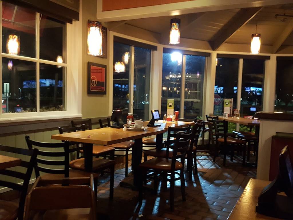 Chilis Grill & Bar | meal takeaway | 10598 E Foothill Blvd, Rancho Cucamonga, CA 91730, USA | 9099485955 OR +1 909-948-5955