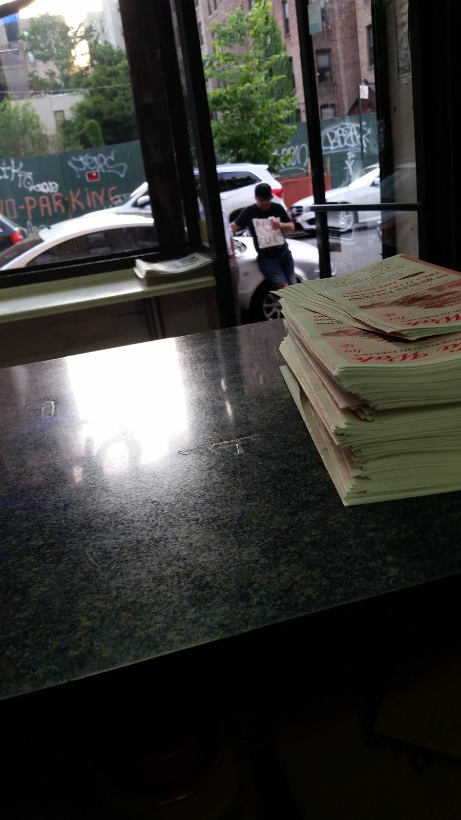 Kawah | restaurant | 3044 Valentine Ave, Bronx, NY 10458, USA | 7183642458 OR +1 718-364-2458