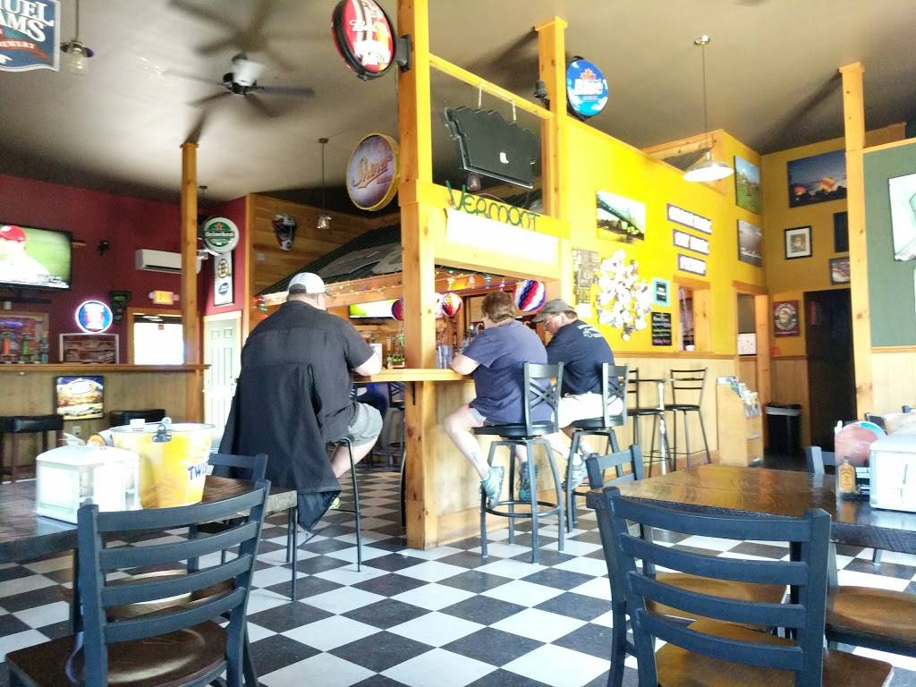 Village Cafe & Tavern | restaurant | 6640 US-7, North Ferrisburgh, VT 05473, USA | 8025392149 OR +1 802-539-2149