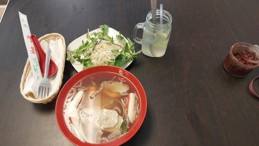 Saigon Pho Restaurant | restaurant | 700 E 32nd St, Yuma, AZ 85365, USA | 9282764141 OR +1 928-276-4141