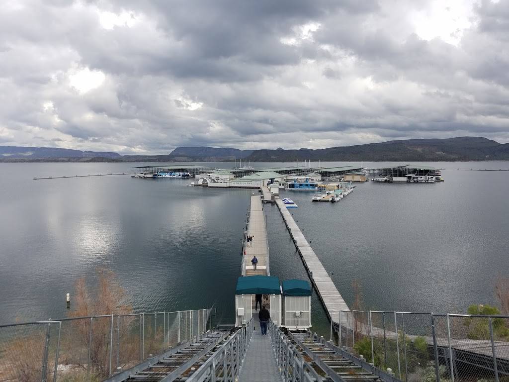 Scorpion Bay Club | restaurant | 10970 Peninsula Blvd, Morristown, AZ 85342, USA | 9285012628 OR +1 928-501-2628