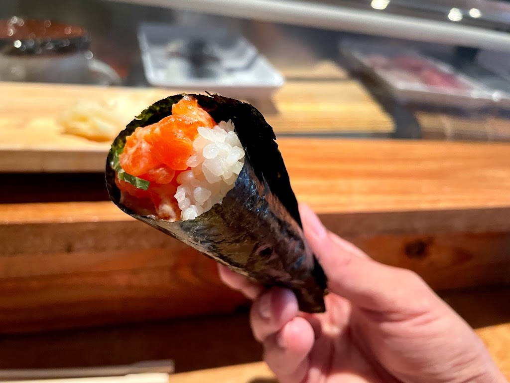 Tanoshi Sushi Sake Bar | restaurant | 1372 York Ave, New York, NY 10021, USA | 9172658254 OR +1 917-265-8254