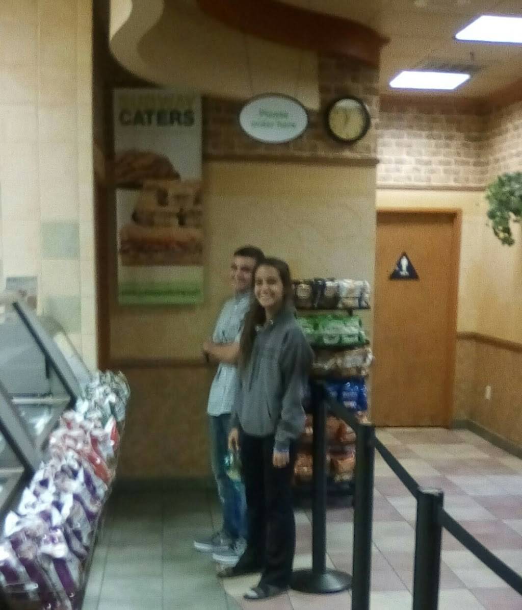 Subway | restaurant | 7940 Lander Ave, Hilmar, CA 95324, United States | 2096686262 OR +1 209-668-6262