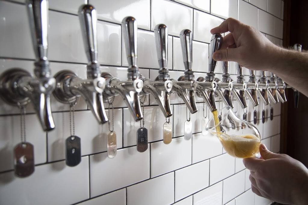 Maybank Public House | restaurant | 1970 Maybank Hwy, Charleston, SC 29412, USA | 8432036461 OR +1 843-203-6461