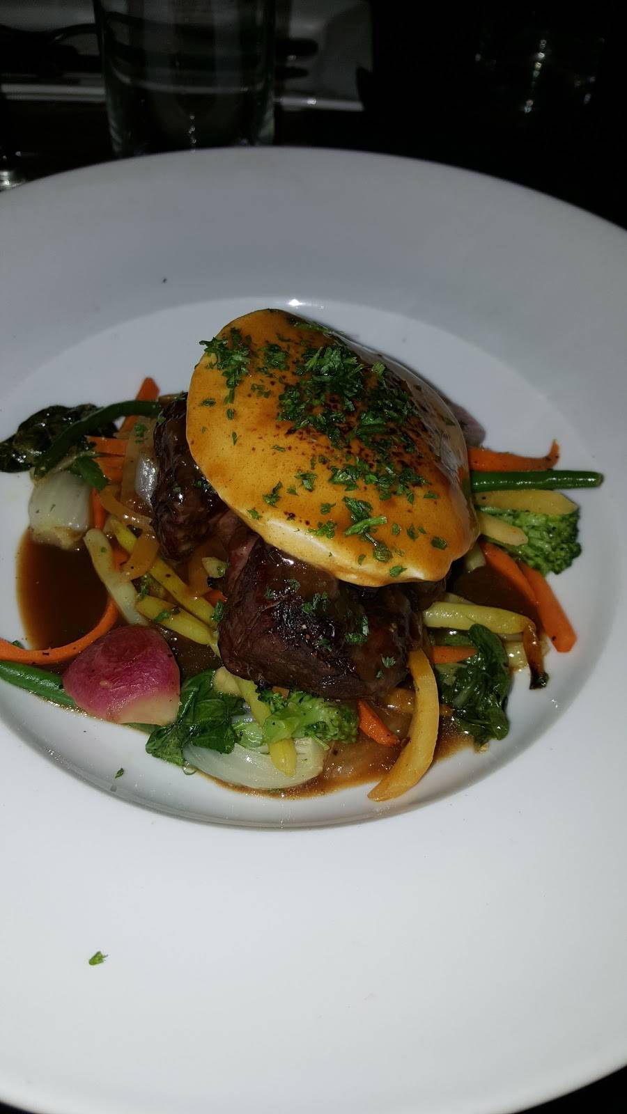 Restaurant LAngéluc | restaurant | 480 Rue Saint-Denis, Saint-Alexandre, QC J0J 1S0, Canada | 4503464393 OR +1 450-346-4393