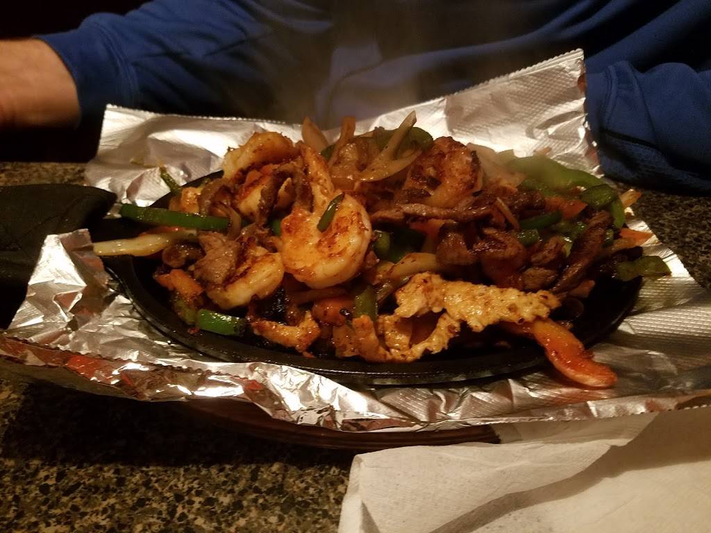 Las Lomas Mexican Restaurant | restaurant | 1519 Park Ave, Muscatine, IA 52761, USA | 5632640904 OR +1 563-264-0904