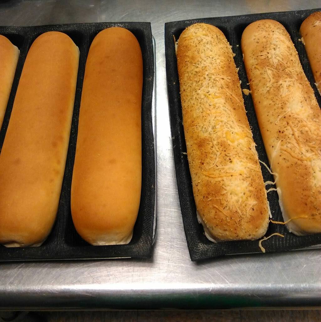 Subway | restaurant | 629 Peters Creek Rd, Roanoke, VA 24017, USA | 5409820227 OR +1 540-982-0227