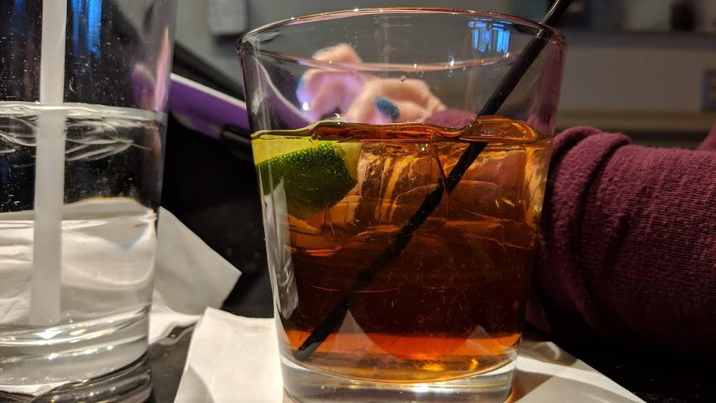 Champions Sports Bar & Restaurant | restaurant | 1743 W Nursery Rd, Linthicum Heights, MD 21090, USA | 4108598300 OR +1 410-859-8300