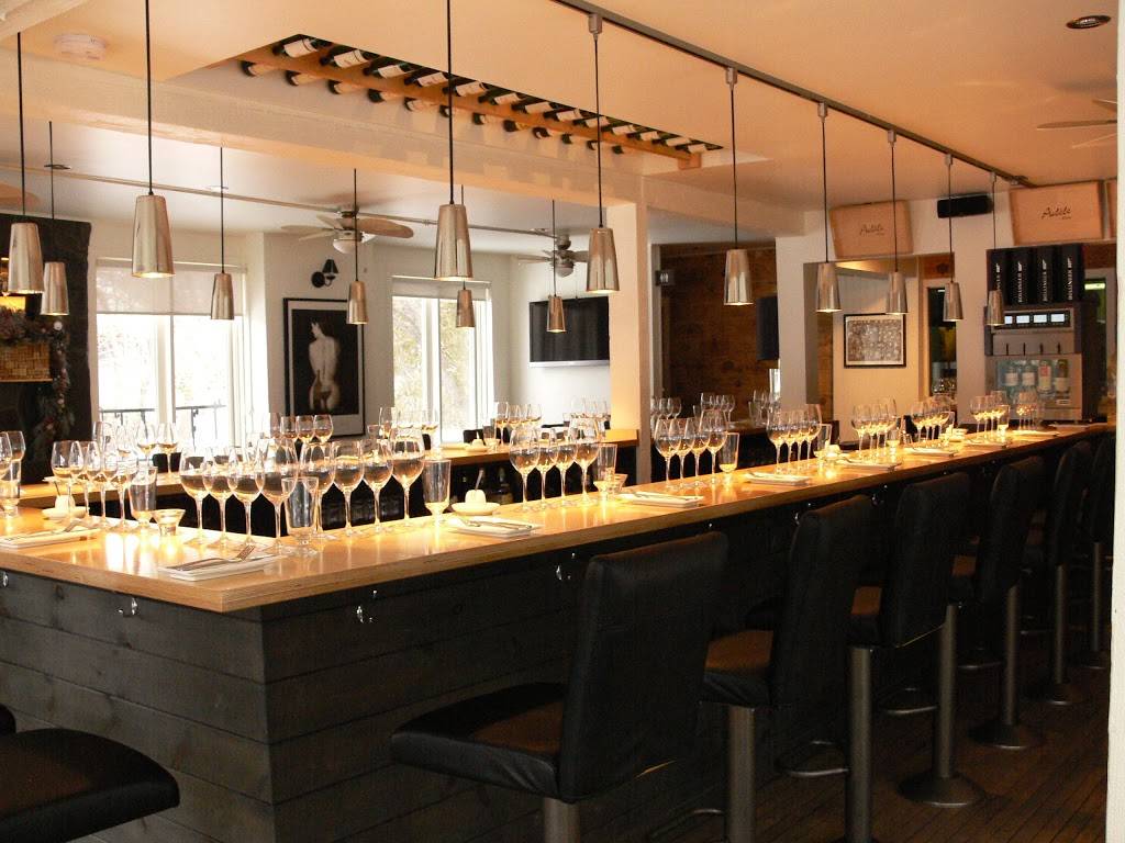 Adèle Bistro | restaurant | 1241 Chemin du Chantecler, Sainte-Adèle, QC J8B 2Y3, Canada | 4502294894 OR +1 450-229-4894