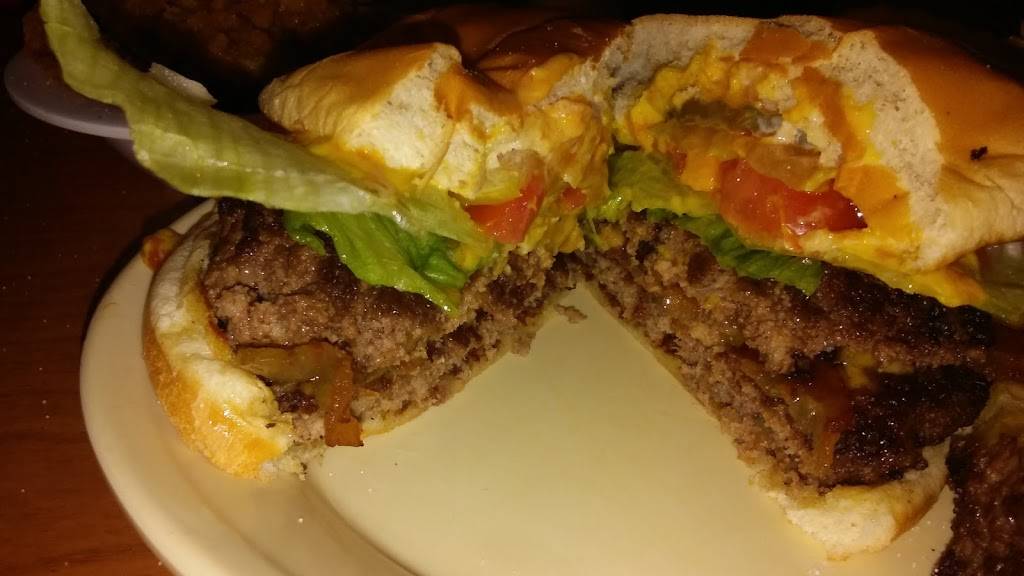 Smokey Hollow Restaurant | restaurant | 12367 Co Rd 42, Jemison, AL 35085, USA | 2056882532 OR +1 205-688-2532