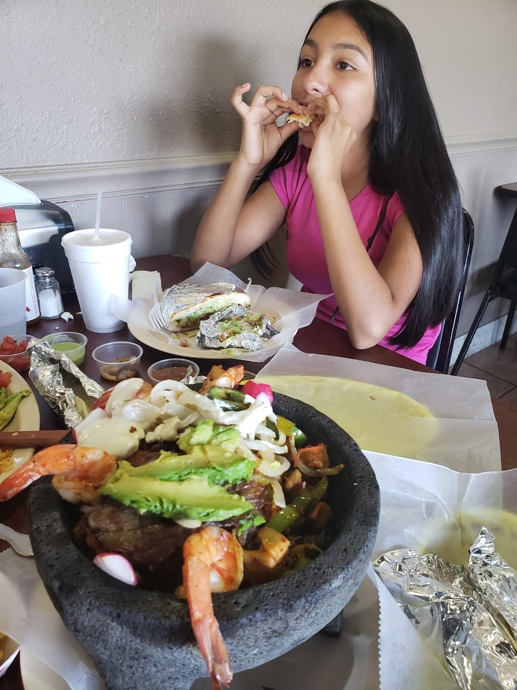 Los Gordos Mexican Grill | restaurant | 4713 San Juan Ave, Fair Oaks, CA 95628, USA | 9165347905 OR +1 916-534-7905