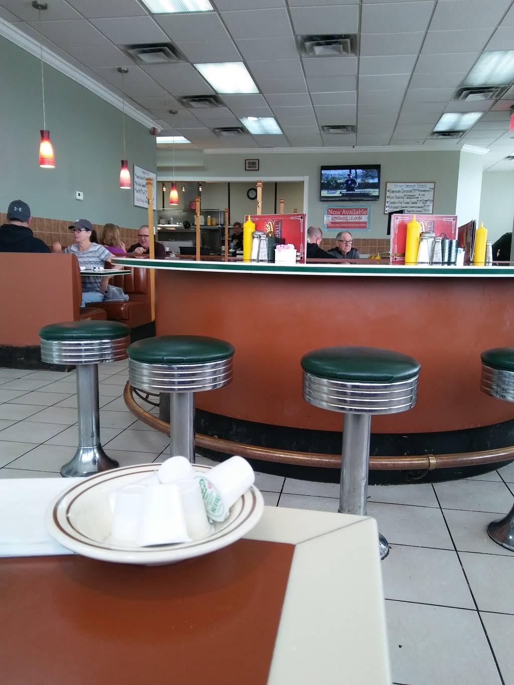 Ravis Grille | restaurant | 46710 Gratiot Ave, Chesterfield, MI 48051, USA | 5869495447 OR +1 586-949-5447