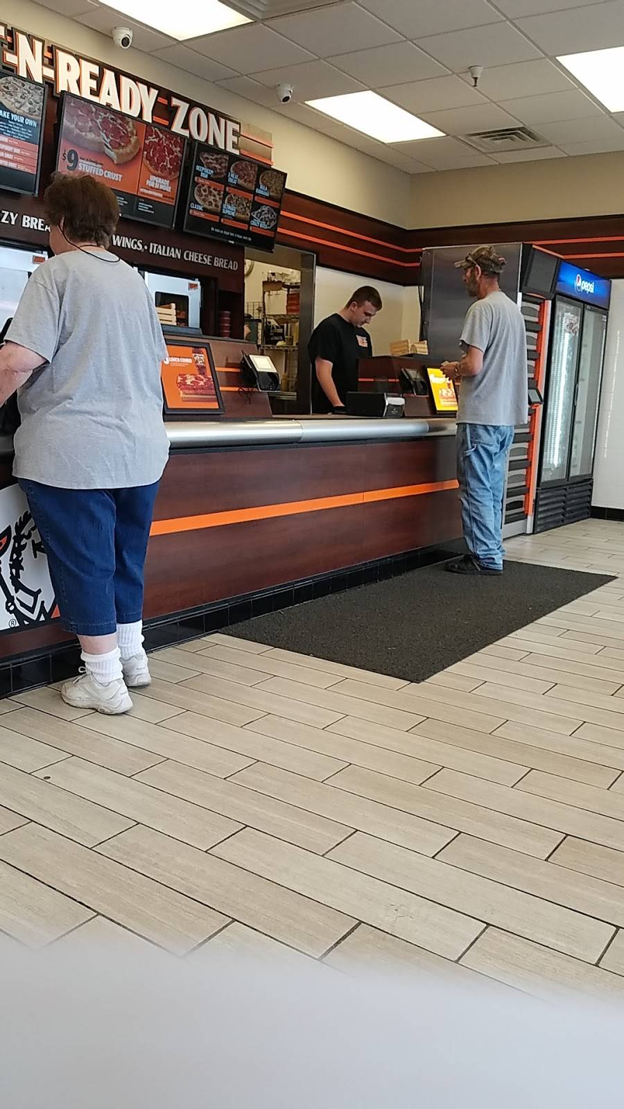 Little Caesars Pizza | meal takeaway | 151 Highland Square, Crossville, TN 38555, USA | 9314560533 OR +1 931-456-0533