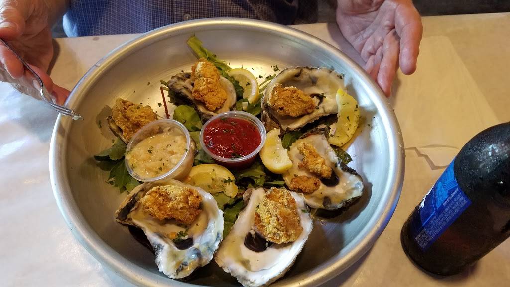 Shell Shack | restaurant | 770 E Road to Six Flags St #100, Arlington, TX 76011, USA | 8445882722 OR +1 844-588-2722