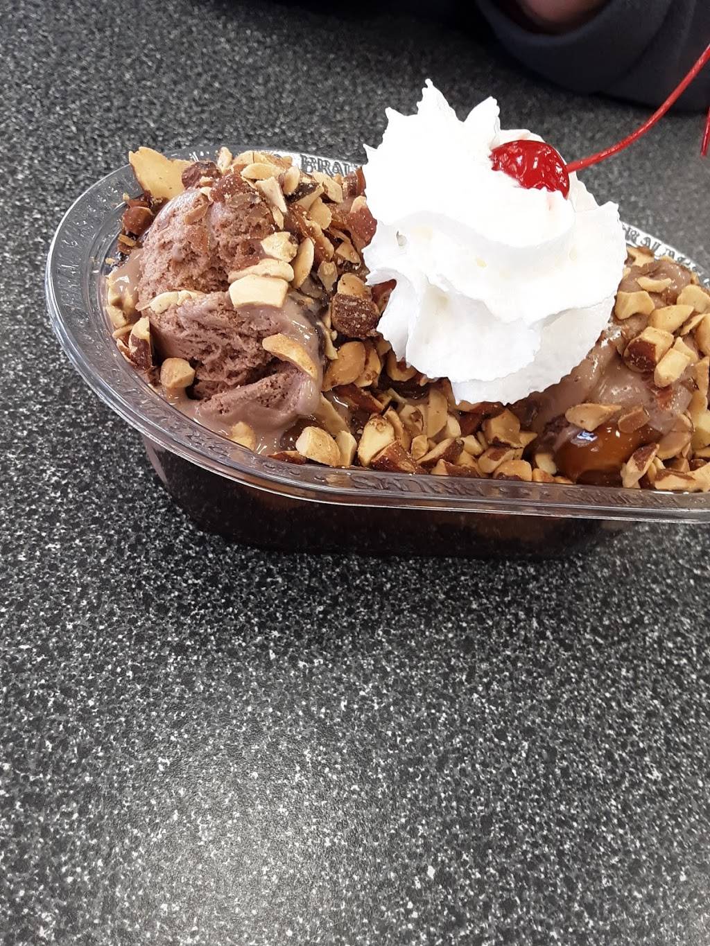 Braums Ice Cream & Burger Restaurant | restaurant | 1129 W Memorial Rd, Oklahoma City, OK 73114, USA | 4057520700 OR +1 405-752-0700