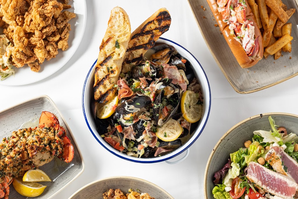 Legal Sea Foods | restaurant | 355 Main St, Cambridge, MA 02142, USA | 6178643400 OR +1 617-864-3400