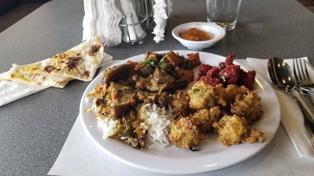 Curry Leaf Indian Cuisine | restaurant | 2222 44th St SE, Grand Rapids, MI 49508, USA | 6162814452 OR +1 616-281-4452