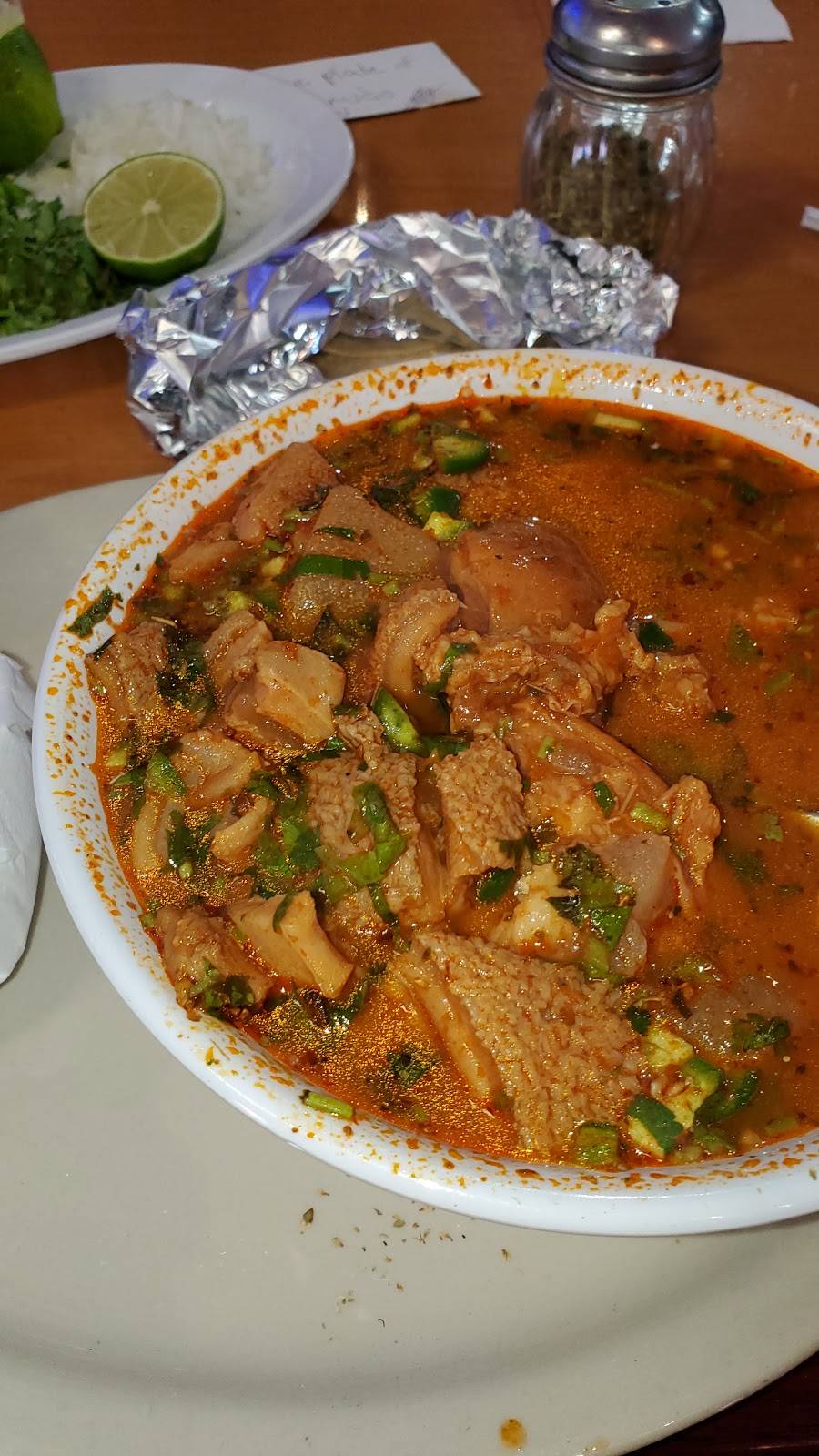 El Gallito Bar & Grill | night club | 5848 Winchester Rd #3802, Memphis, TN 38115, USA | 9013654992 OR +1 901-365-4992