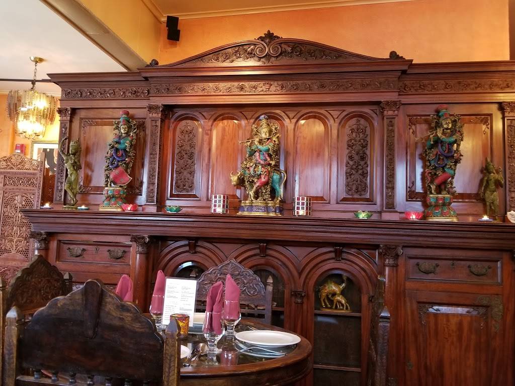 India House | restaurant | 45 State St, Northampton, MA 01060, USA | 4135866344 OR +1 413-586-6344