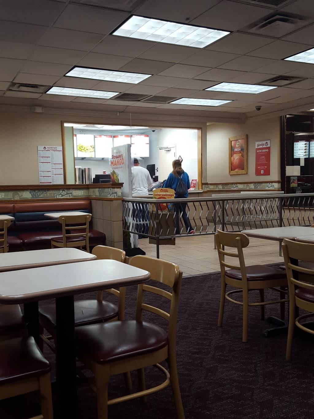 Wendys | restaurant | 13750 N Cleveland Ave, North Fort Myers, FL 33903, USA | 2399979788 OR +1 239-997-9788