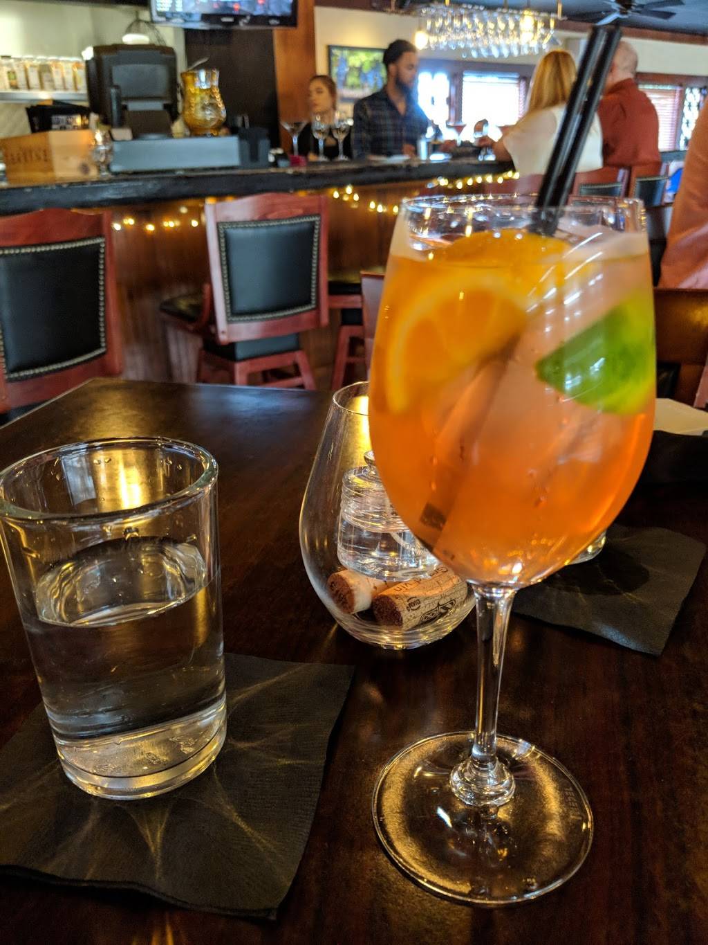 Wine Dive | restaurant | 4714 E Douglas Ave, Wichita, KS 67208, USA | 3166132772 OR +1 316-613-2772