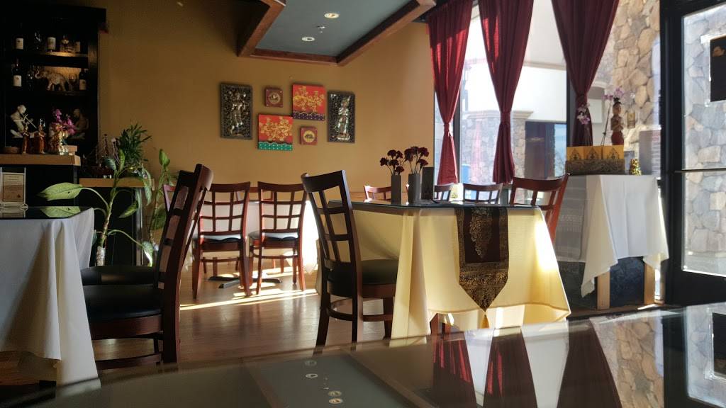 Rum Thai Bistro | restaurant | 880 Sterling Pkwy #20, Lincoln, CA 95648, USA | 9165437300 OR +1 916-543-7300