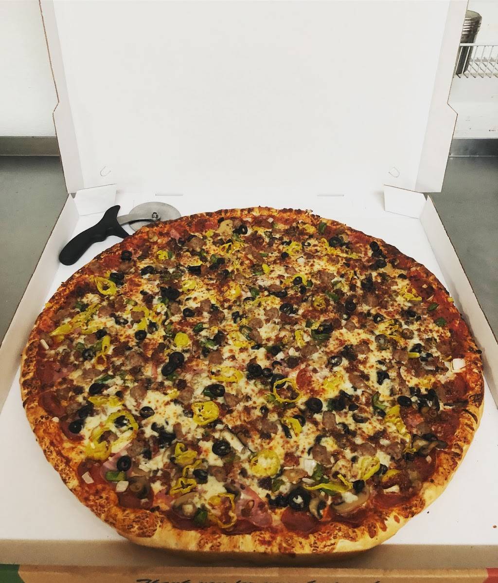 Toarminas Pizza | restaurant | 2011 E Michigan Ave, Lansing, MI 48912, USA | 5173741022 OR +1 517-374-1022