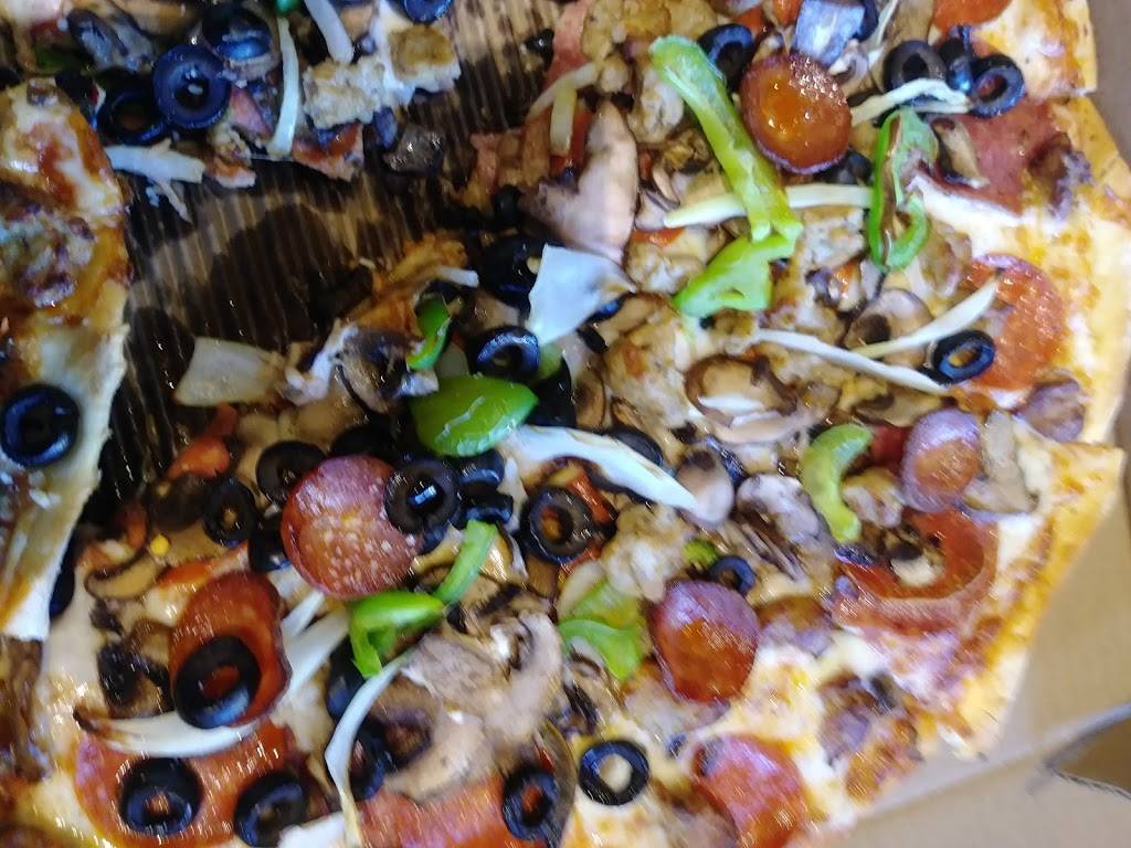 Round Table Pizza | meal delivery | 1728 W Olive Ave, Merced, CA 95348, USA | 2093832999 OR +1 209-383-2999