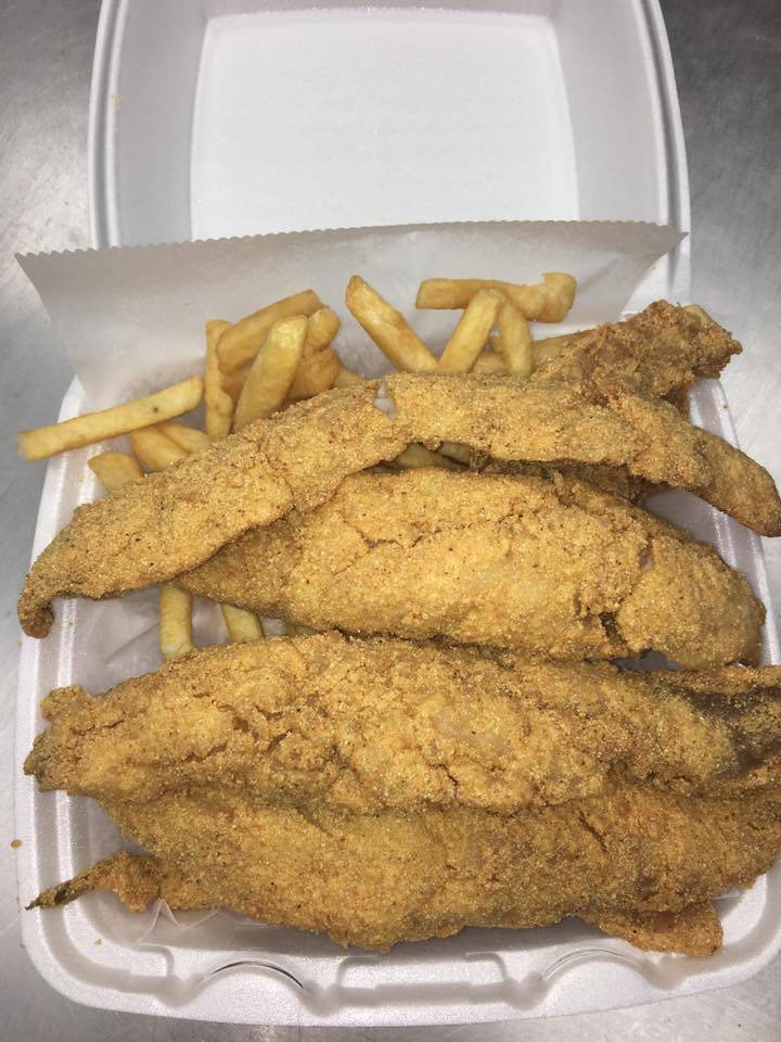 Super shark’s Fish Nd Chicken 84th St Michigan Rd . | restaurant | 8421 N Michigan Rd, Indianapolis, IN 46268, USA | 4632022960 OR +1 463-202-2960