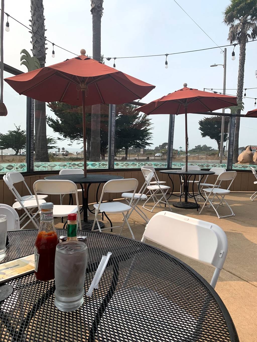 San Simeon Beach Bar & Grill | restaurant | 9520 Castillo Dr, San Simeon, CA 93452, USA | 8059274604 OR +1 805-927-4604